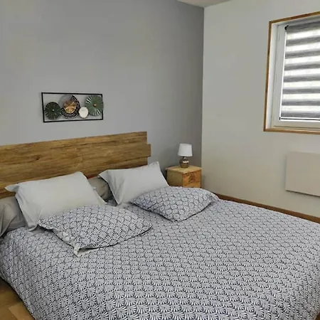 Clos Du Bannet Family Escape *