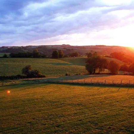 Feriehus Clos Du Bannet Family Escape Givonne